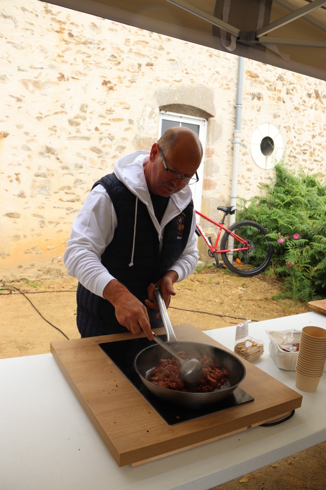 936ec325-56bc-493d-8127-80da3b8496f1